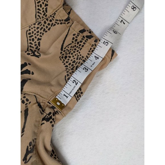 Topshop Giraffe Print Tan Shorts - Picture 7 of 7
